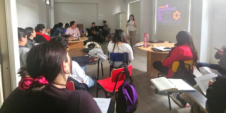 MINVU y Universidad Arturo Prat materializan colaboración académica en el marco de Mes del Urbanismo