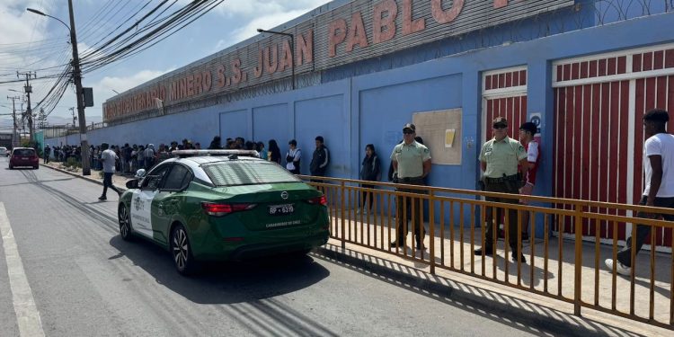 Carabineros de Tarapacá resguarda sedes de la Prueba de Acceso a la Educación Superior (PAES)