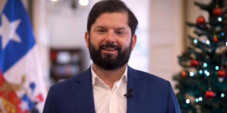 «Estoy optimista de Chile y su futuro»: El mensaje del Presidente Boric en Navidad