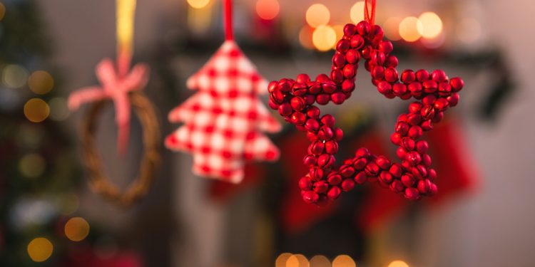 Estudio UANDES: Uno de cada tres chilenos considera que la Navidad es la fiesta más significativa del año