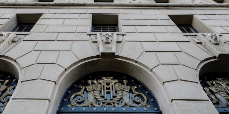 Alza de impuesto a la renta: A quienes afectaría, cuánto subiría y qué pasará con la mayoría de los contribuyentes