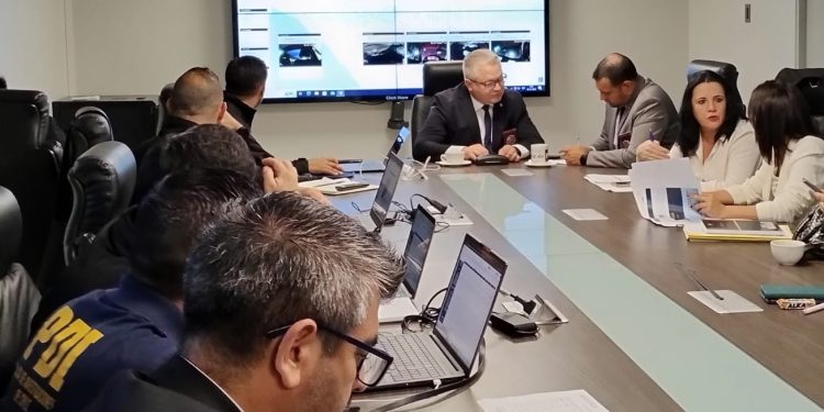 Fiscalía de Tarapacá y PDI desarticulan célula del Tren de Aragua y empresa de buses dedicada al tráfico de migrantes