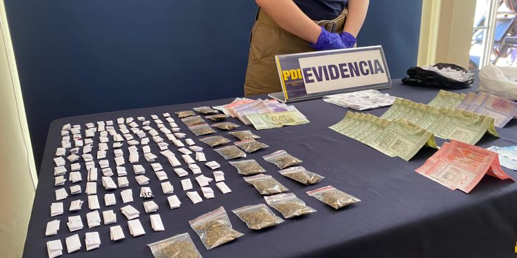 Operativo en pleno centro de Calama permitió a la PDI incautar droga, dinero en efectivo y billetes falsos 