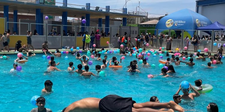 Inauguran temporada de piscinas en Alto Hospicio