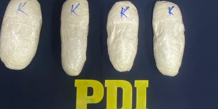 PDI detuvo a mujer por tráfico de drogas en el Aeropuerto Chacalluta