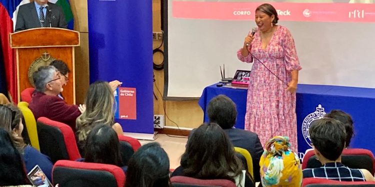 Emprendedoras abordaron moda y artesanía circular y sostenible