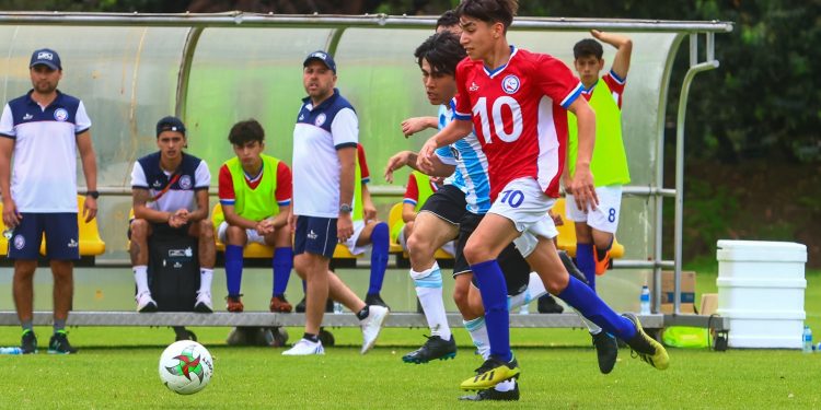 La selección de fútbol ParaChile prepara la Copa América en Iquique