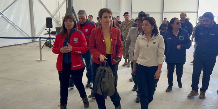 Jefe regional de la PDI participó en reuniones de trabajo con ministras de Estado por seguridad fronteriza