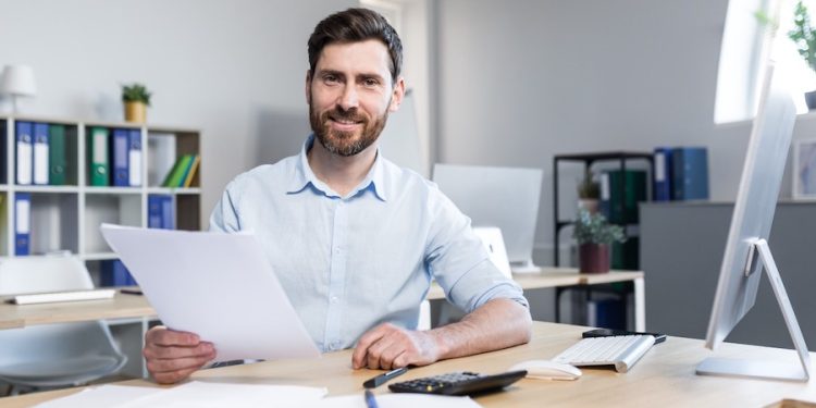 Cinco consejos para que los emprendedores comiencen el 2025 con sus finanzas ordenadas