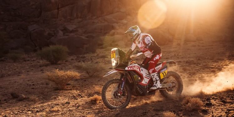 Nacho Cornejo cierra la etapa 3 en el top 10 y se prepara para el exigente tramo de maratón