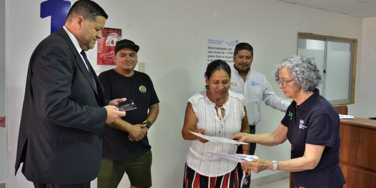 Municipalidad de Iquique inicia implementación y entrega de nuevo formato de licencia de conducir digital