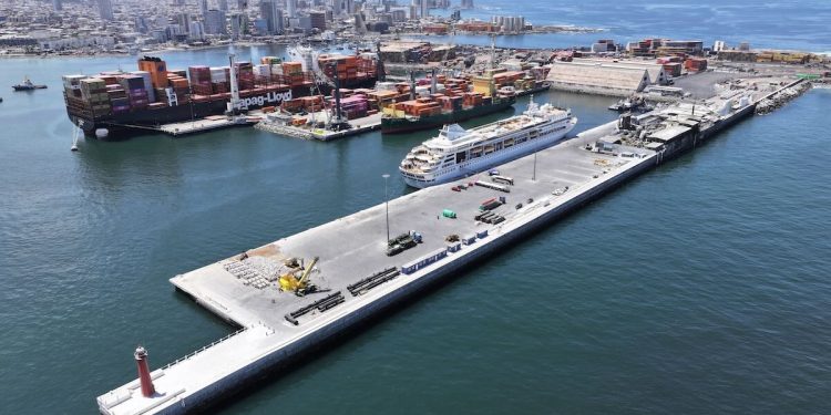Recala sexto crucero de la temporada en Iquique