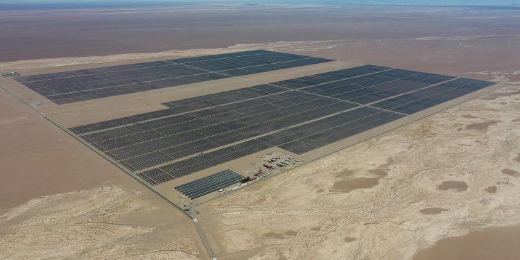 AES Chile adquiere planta fotovoltaica Atacama Solar ubicada entre Pica y Pozo Almonte