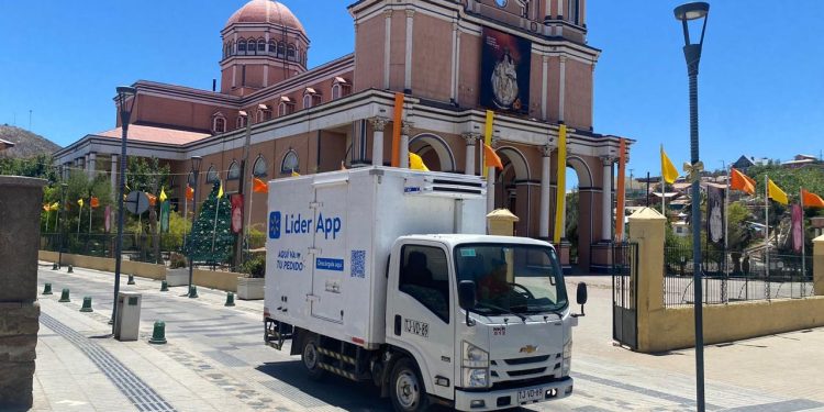 Llega por primera vez a Pica: Lider expande la cobertura de verano de su e-commerce a 110 destinos turísticos y balnearios