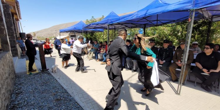 Inauguran renovada Sede Social en Quillaguasa