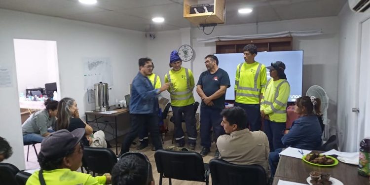 Xerojardinería: Capacitación en Iquique impulsa el uso de especies de bajo consumo hídrico en áreas verdes