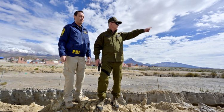 Hito histórico en la seguridad nacional: Máximas autoridades de Carabineros y la PDI se reúnen en Colchane