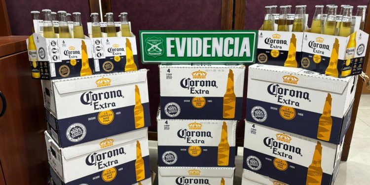 Carabineros incautó más de 200 botellas de alcohol en local clandestino