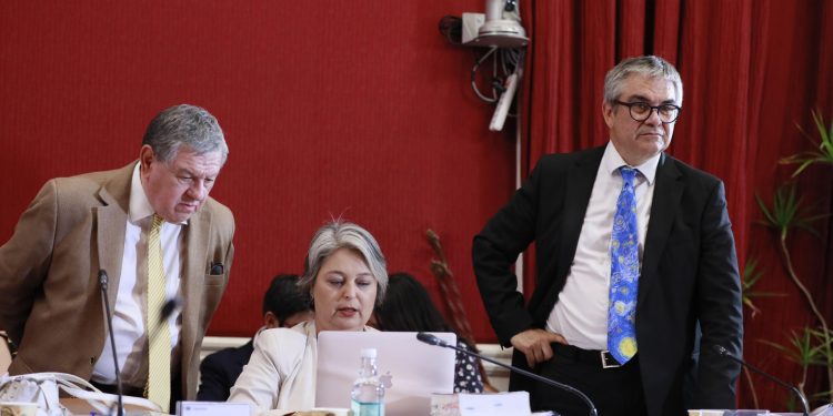 Las 12 claves para entender la reforma previsional aprobada en la Comisión de Hacienda y despachada a sala