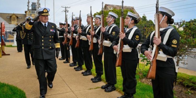 SHOA efectuó ceremonia de cambio de mando
