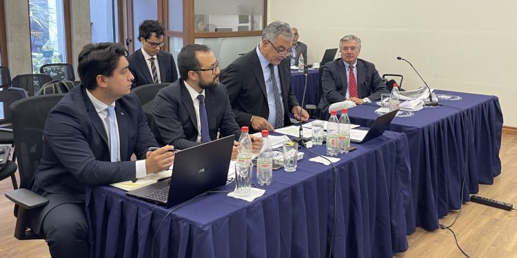 Primer Tribunal Ambiental recibe últimos testimonios y alegatos finales en demanda de asociaciones indígenas y pescadores en contra de la Compañía Minera Doña Inés de Collahuasi