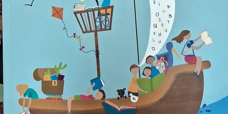 Mineduc distribuye 261 mil textos escolares en Tarapacá