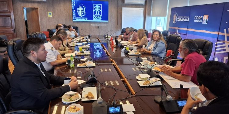 Autoridad zonal de Subpesca se comprometió a estudiar aplicar veda de la anchoveta