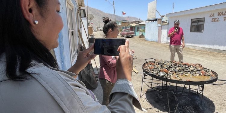 Auditora de Green Destinations destacó avances en sostenibilidad de Comuna de Camarones