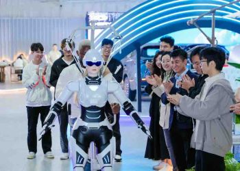 Robots Chery IAmoga integran DeepSeek para revolucionar la interacción con IA