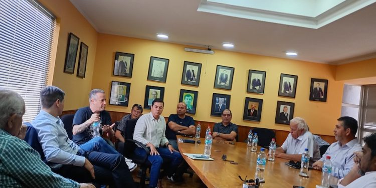 Puerto congestionado inquieta a empresarios de la Asociación de Usuarios de la Zona Franca