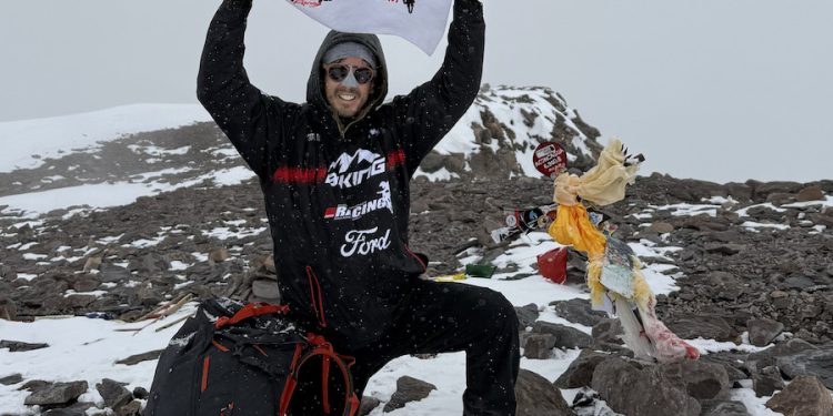 Ignacio Rojo conquista el Aconcagua: un logro que refleja la resistencia y determinación