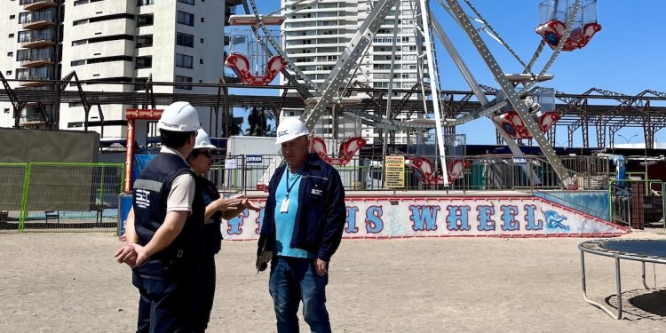 SEC Tarapacá fiscaliza instalaciones eléctricas de entretenciones FISA para resguardar seguridad