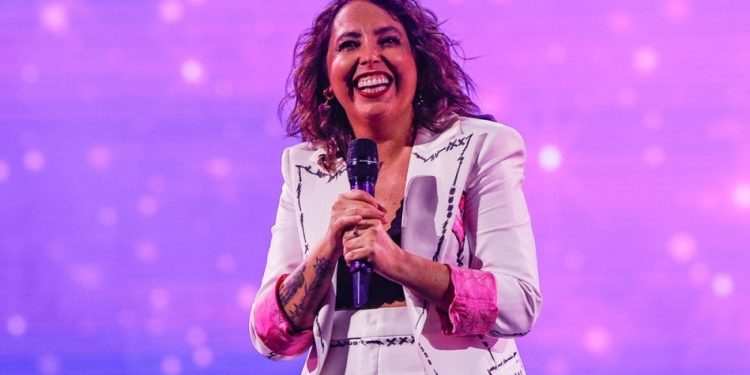 Chiqui Aguayo triunfó nuevamente en el Festival de Viña del Mar: Recibió todos los galardones