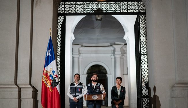 Corte dejó a 19 millones de chilenos sin suministro de energía eléctrica / Balance por masivo corte de luz / Habría 220 mil clientes que continúan sin «luz»