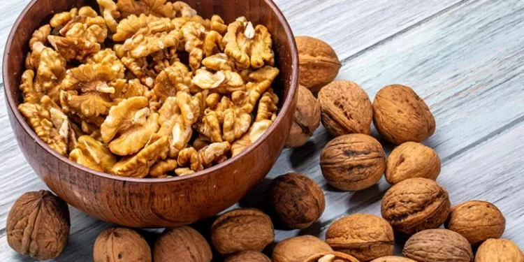 Descubre cómo las nueces pueden mejorar tu salud cardíaca