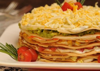¿Cómo hacer Torta de Panqueques Salada?