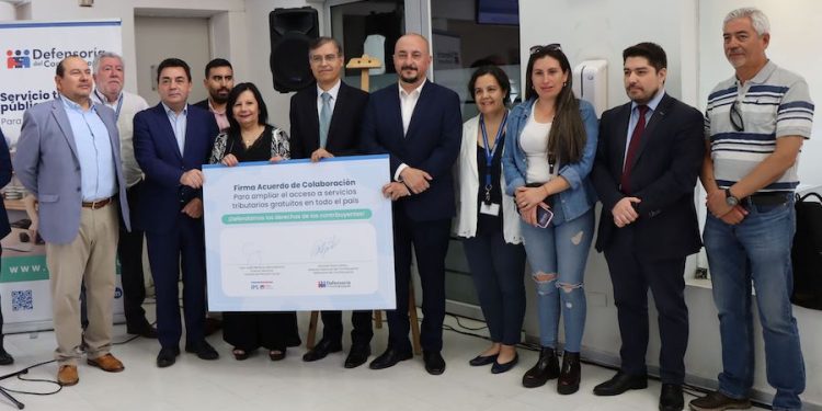 Defensoría del Contribuyente e IPS firman convenio para ampliar acceso a servicios tributarios gratuitos a lo largo del país
