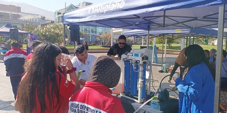 Iquique celebró el Día Mundial del Agua con encuentro comunitario en Plaza Prat