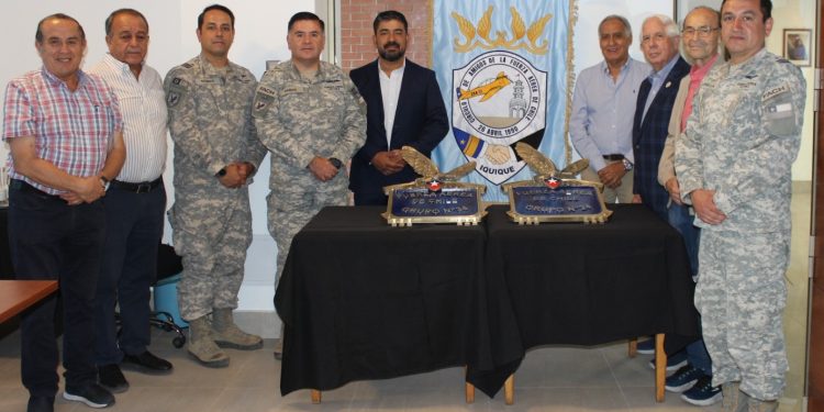 Donación del Círculo de Amigos de la FACH a Grupos 24 y 34