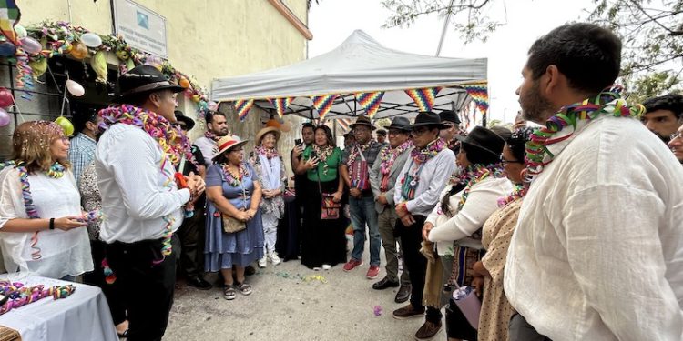 Con música y sabor: Martes Ch’alla reunió a autoridades y comuneros en fiesta andina