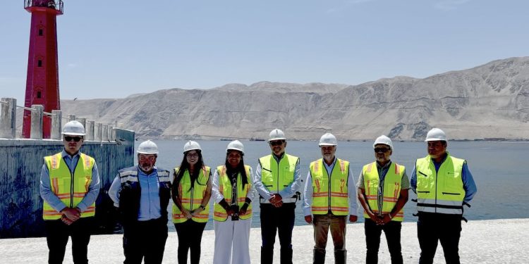 Consultor BID destaca potencial del Puerto de Iquique para el CBV