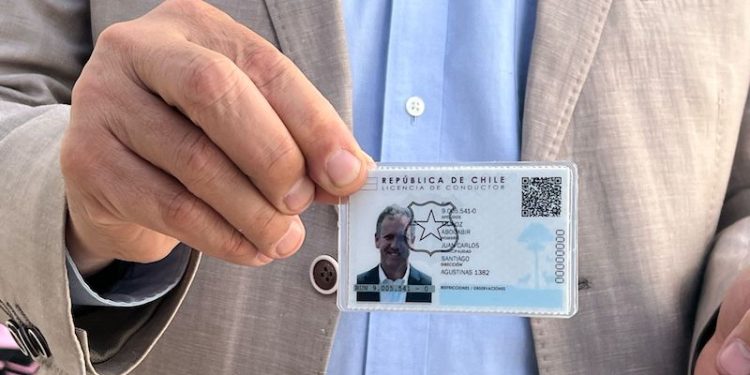 MTT entrega detalles de histórico acuerdo de homologación de licencias entre Chile y Bolivia