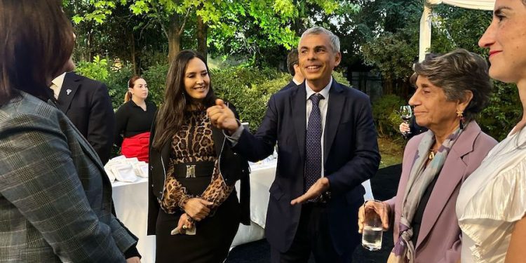 Alcalde Soria dialogó sobre corredores bioceánicos con Ministra de Planificación y Presupuesto de Brasil