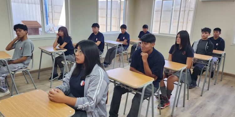 Nuevas salas modulares para responder al aumento de matrícula en Huara