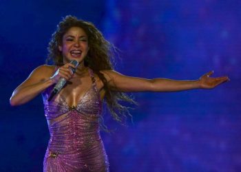 Shakira suspendió sus dos conciertos en Chile: Explicaciones van y vienenn