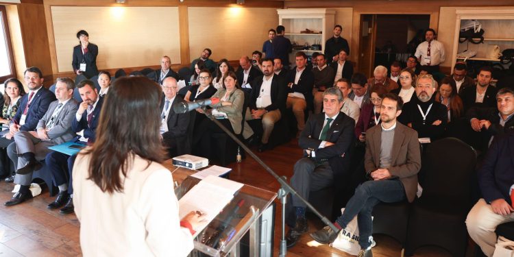 Ministerios de Agricultura de Brasil y Chile realizan encuentro para potenciar la relación comercial entre ambos países