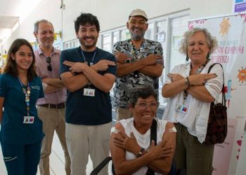 Autoridades de Salud regionales acompañan la vacunación en CESFAM de Pozo Almonte