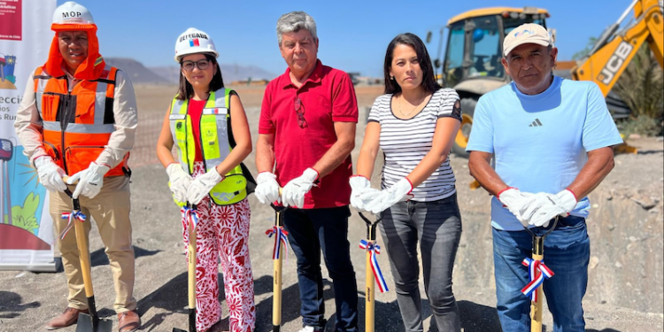 La DOH del MOP inició obras de Mejoramiento del Sistema de Servicios Sanitario Rural, Caleta Caramucho  
