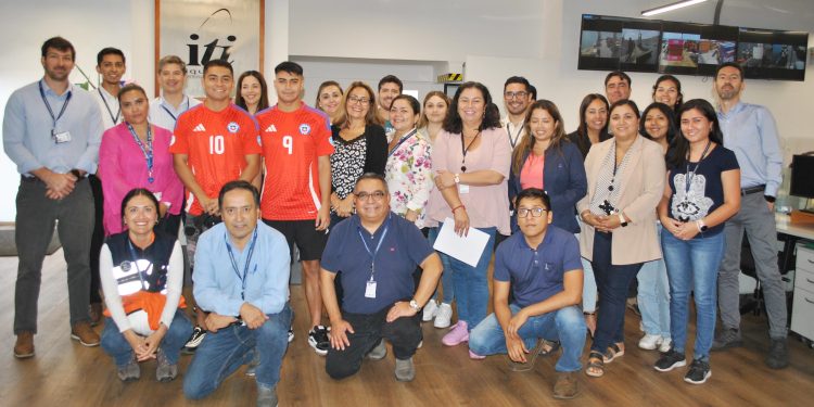 Dos trabajadores portuarios de ITI participarán en la Copa Mundial de Fútbol Playa de FIFA 2025