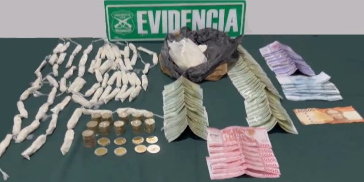Carabineros detiene a hombre que portaba drogas y mantenía dos órdenes vigentes por el mismo delito
